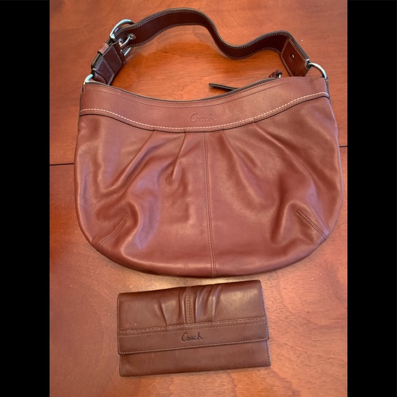 COACH NWOT Large Hobo Handbag with Matching Wallet New - Picture 1 of 9